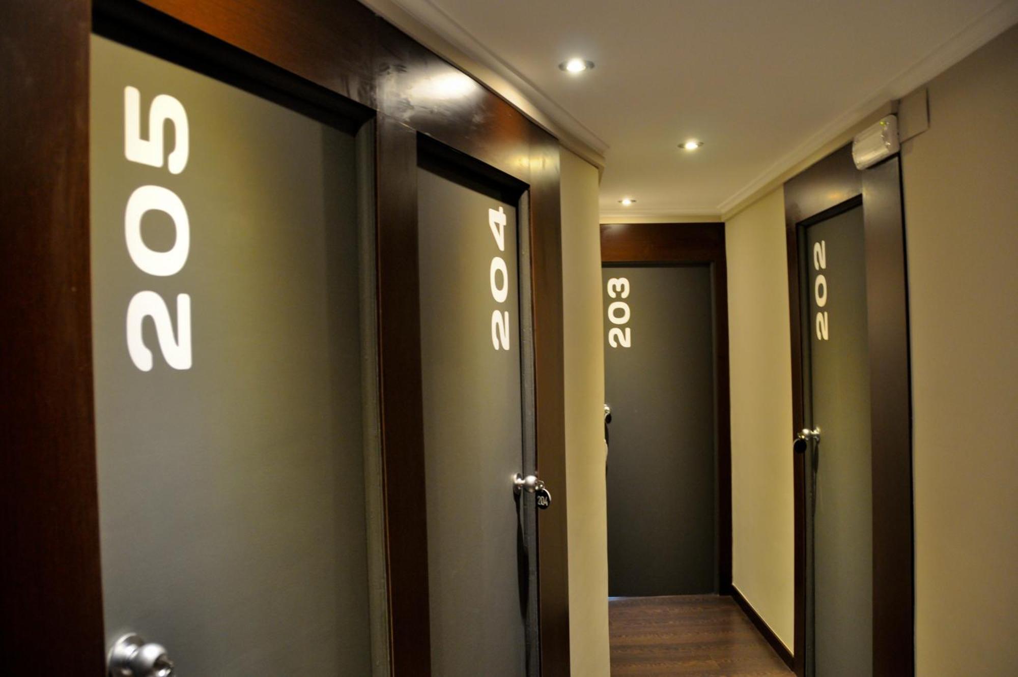 Hostal La Rotonda Ourense Exterior foto