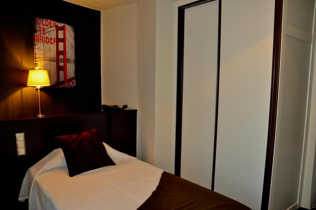 Hostal La Rotonda Ourense Zimmer foto
